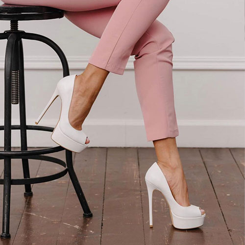 SCARPE DECOLTE' CHRISTIAN Louboutin Vernice Bianca 38/5 EUR 105,00 -  PicClick IT