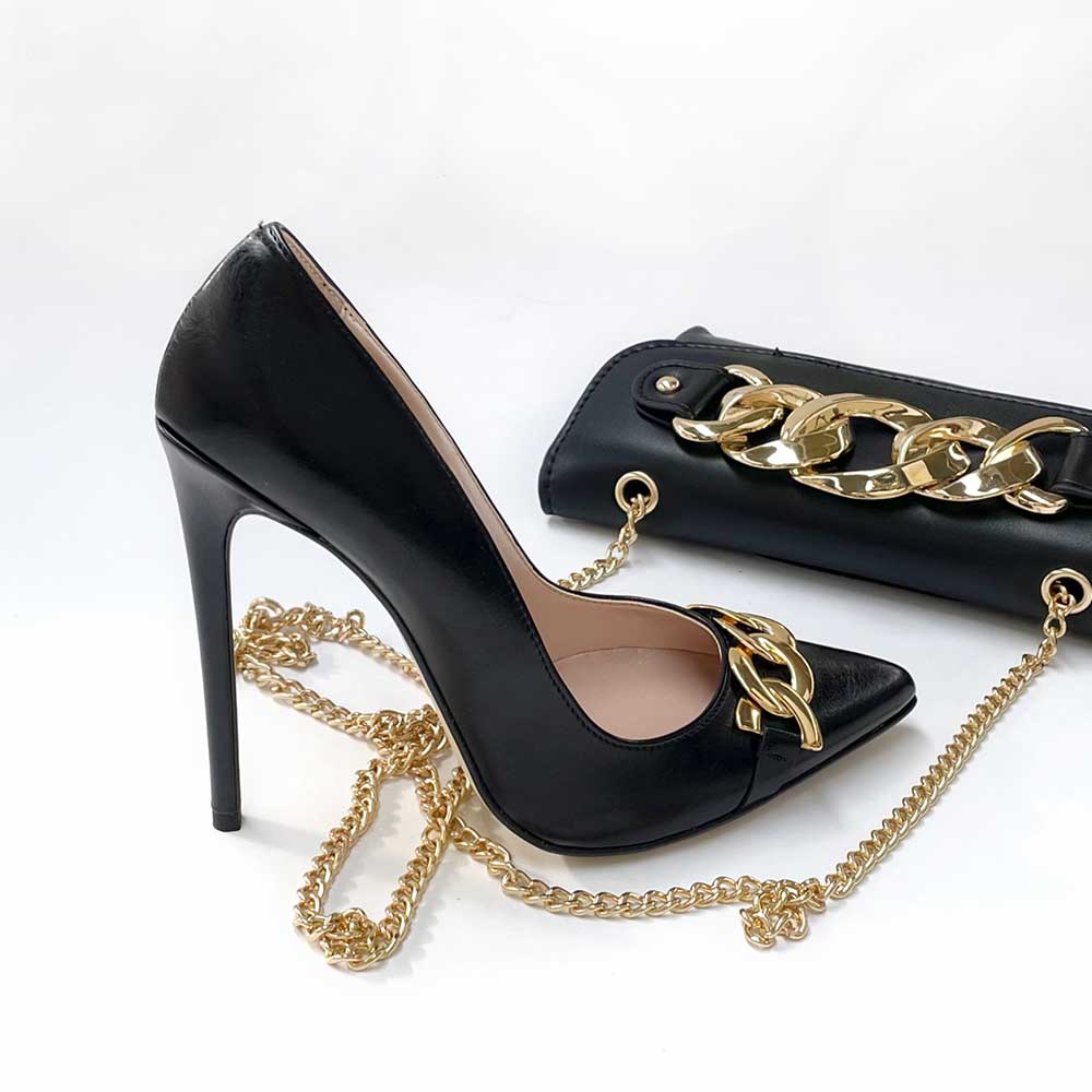 ZAPATOS DE TACÓN CHARME DE CUERO NEGRO/ DORADO - COD. 14591 | SHARLENE